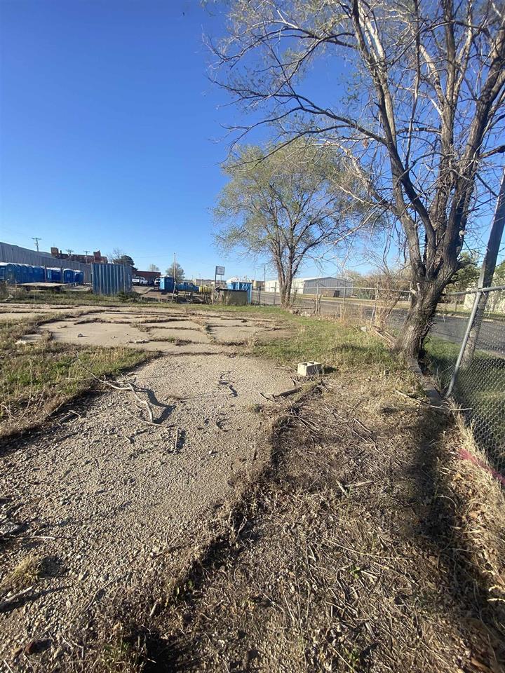 For Sale: 112 E Locust Ave, El Dorado KS